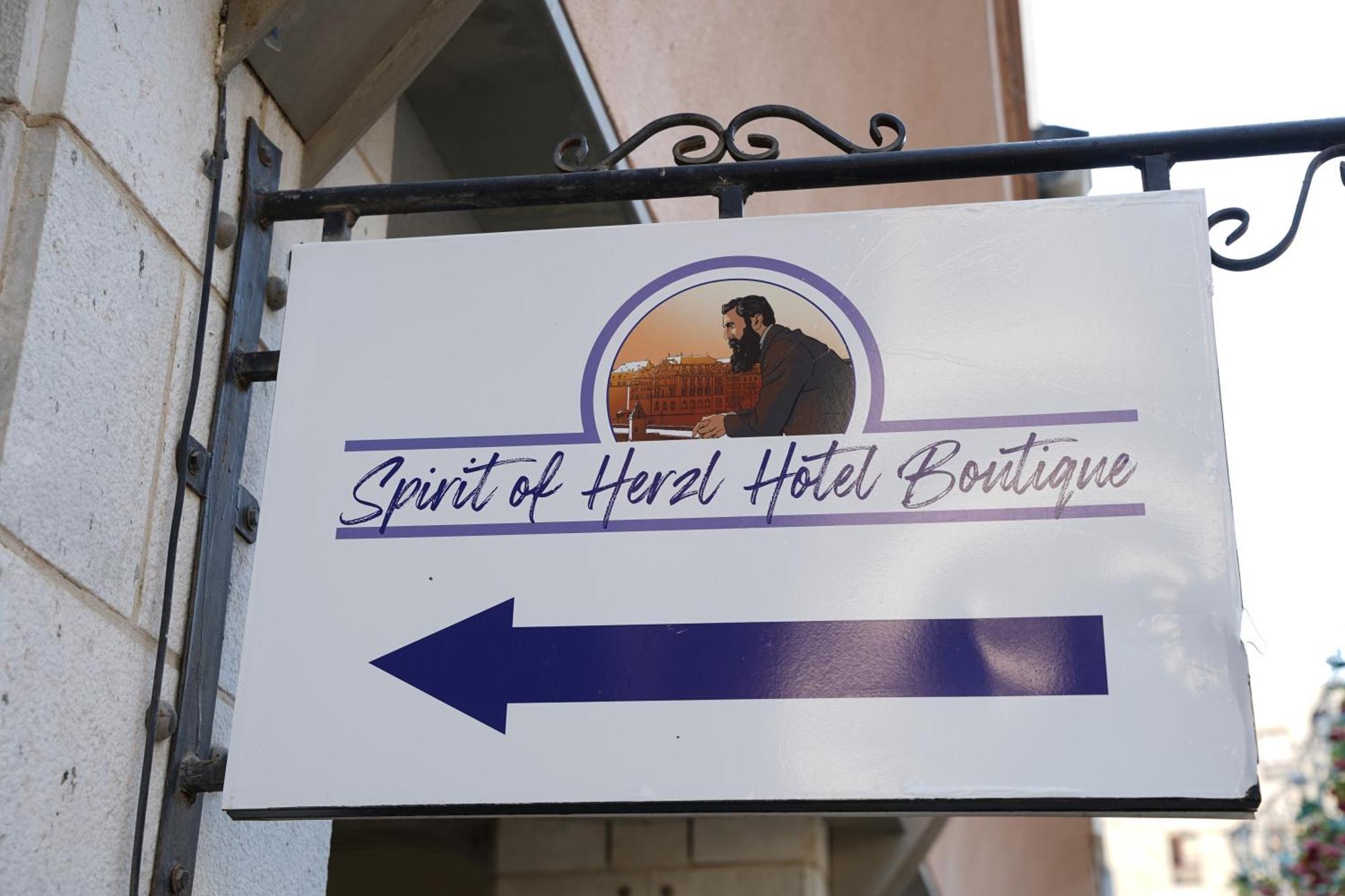 Spirit Of Herzl Hotel Jerusalem Exterior photo